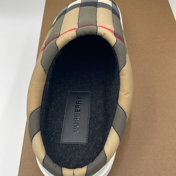 Burberry archive beige size 39 brand new inbox slip on - Picture 13 of 14